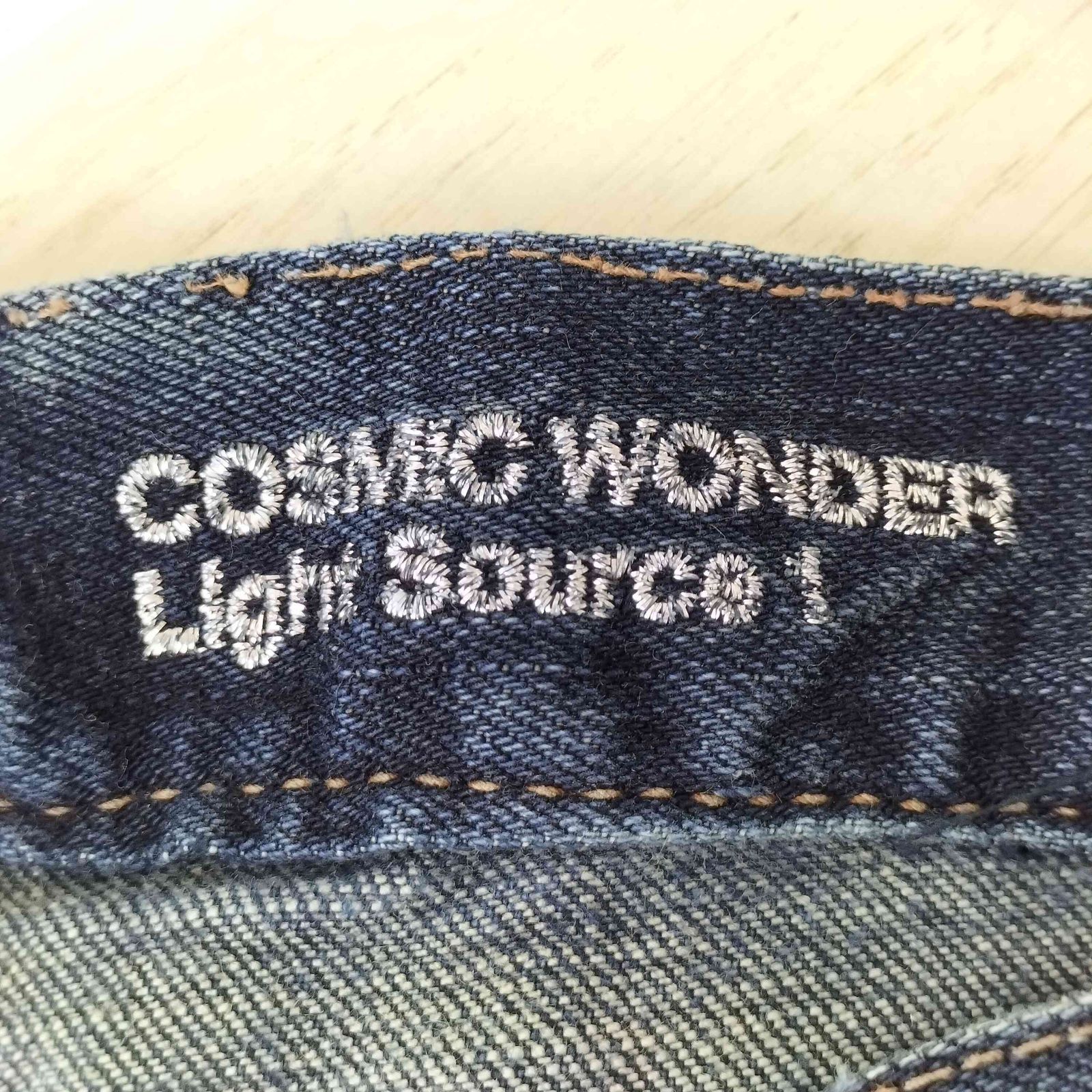 コズミックワンダー COSMIC WONDER LIGHT SOURCE ダメージデニムパンツ