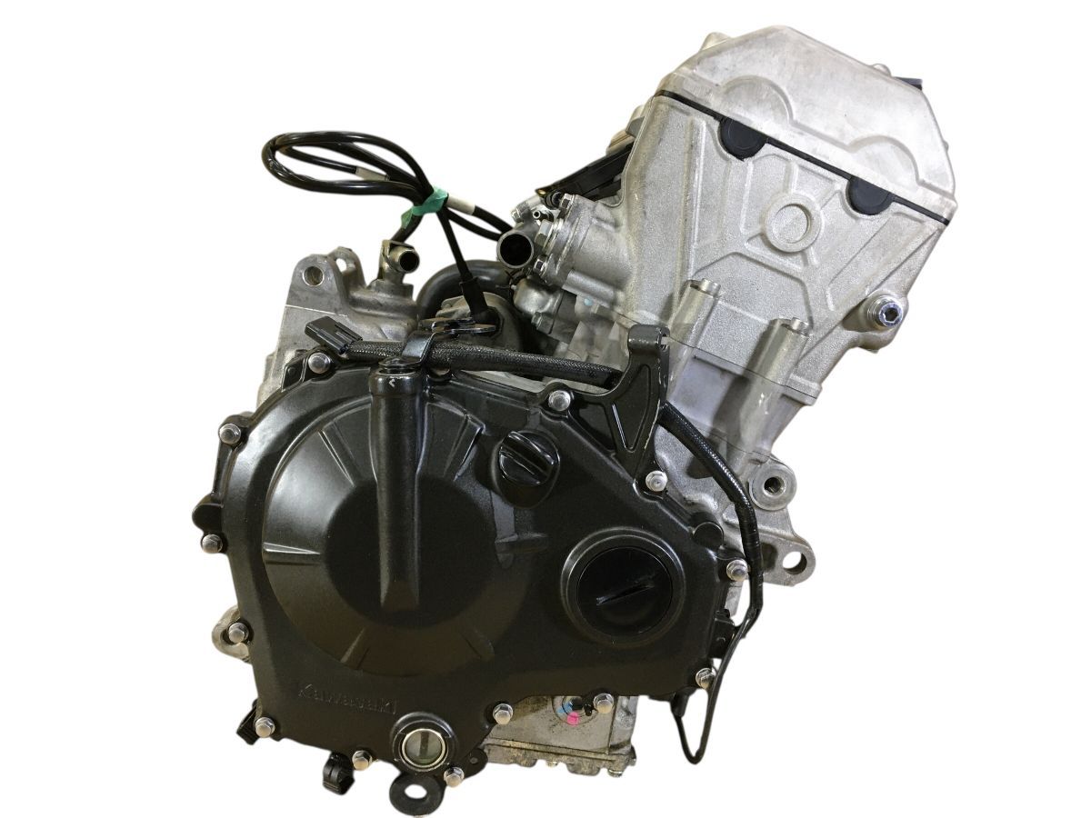 kawasaki　ZX-4RR　ZX-4R　ZX400P　実動　エンジン　吹け上り良好　レースストック　ＯＨにも　圧縮12Ｋ13Ｋ13Ｋ12Ｋ（中古）2900-Z4873