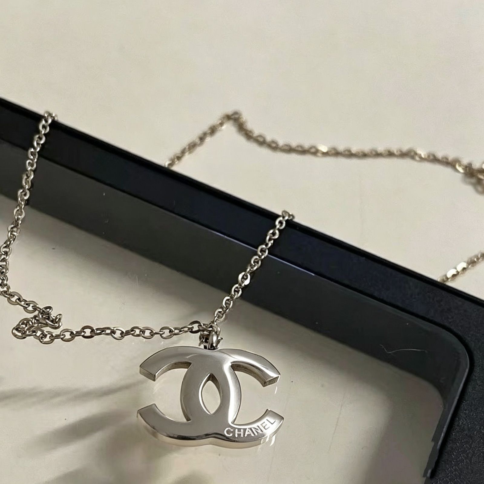 CHANEL ネックレス ノベルティ 予約受付中 数量限定 CHANEL VIP誕生日ノベルティ ネックレス - メルカリ