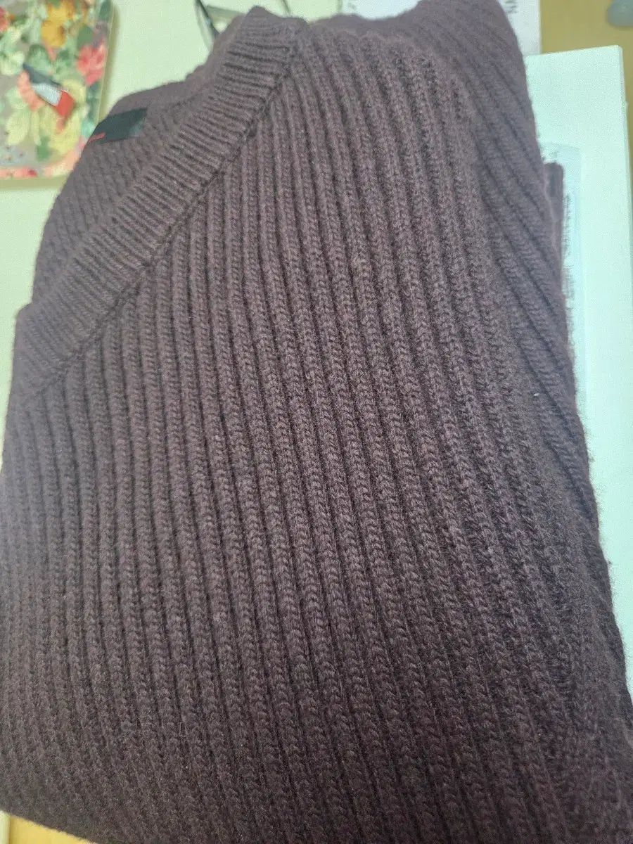 ANYTIMELOREAK Vネック ニット large