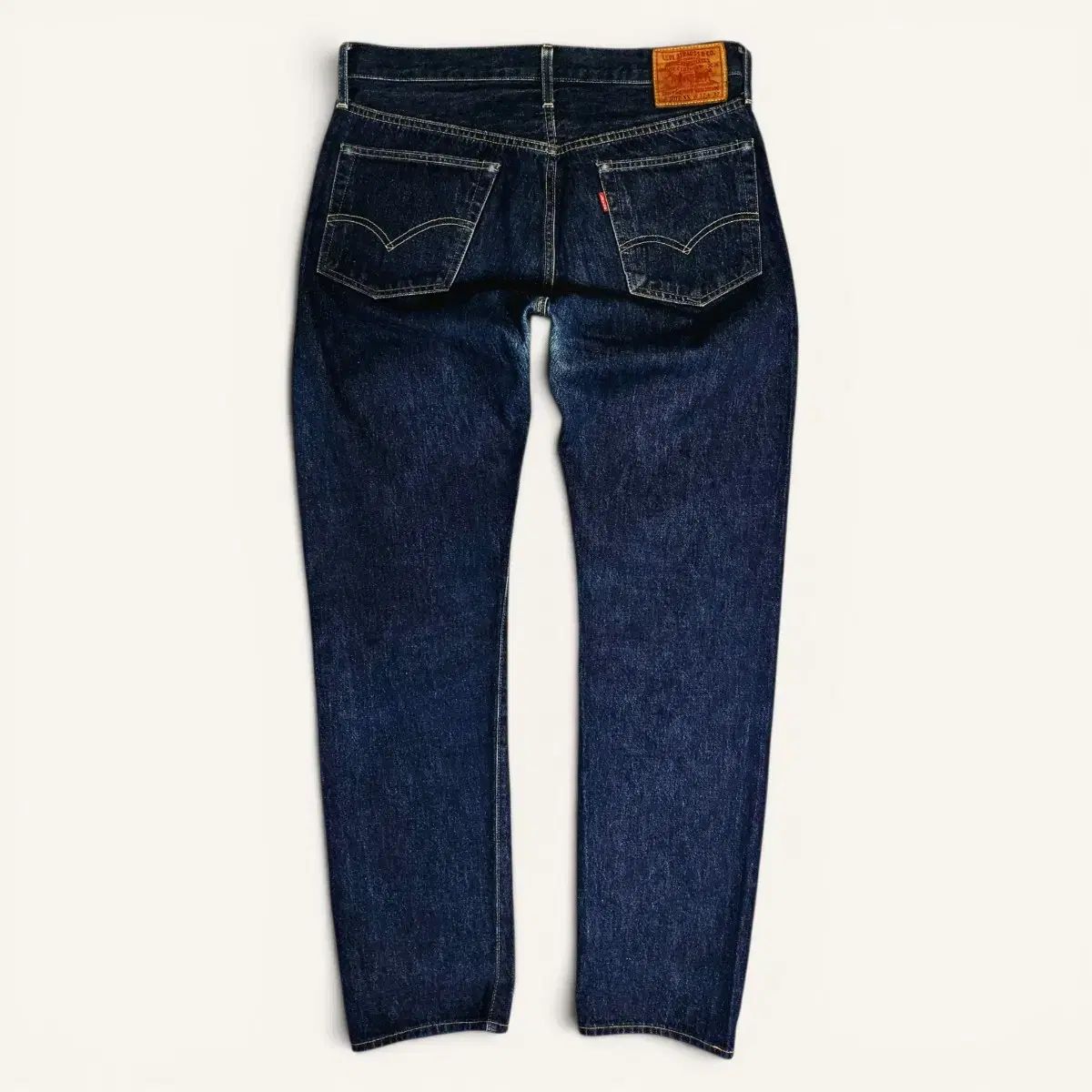 32 LEVI