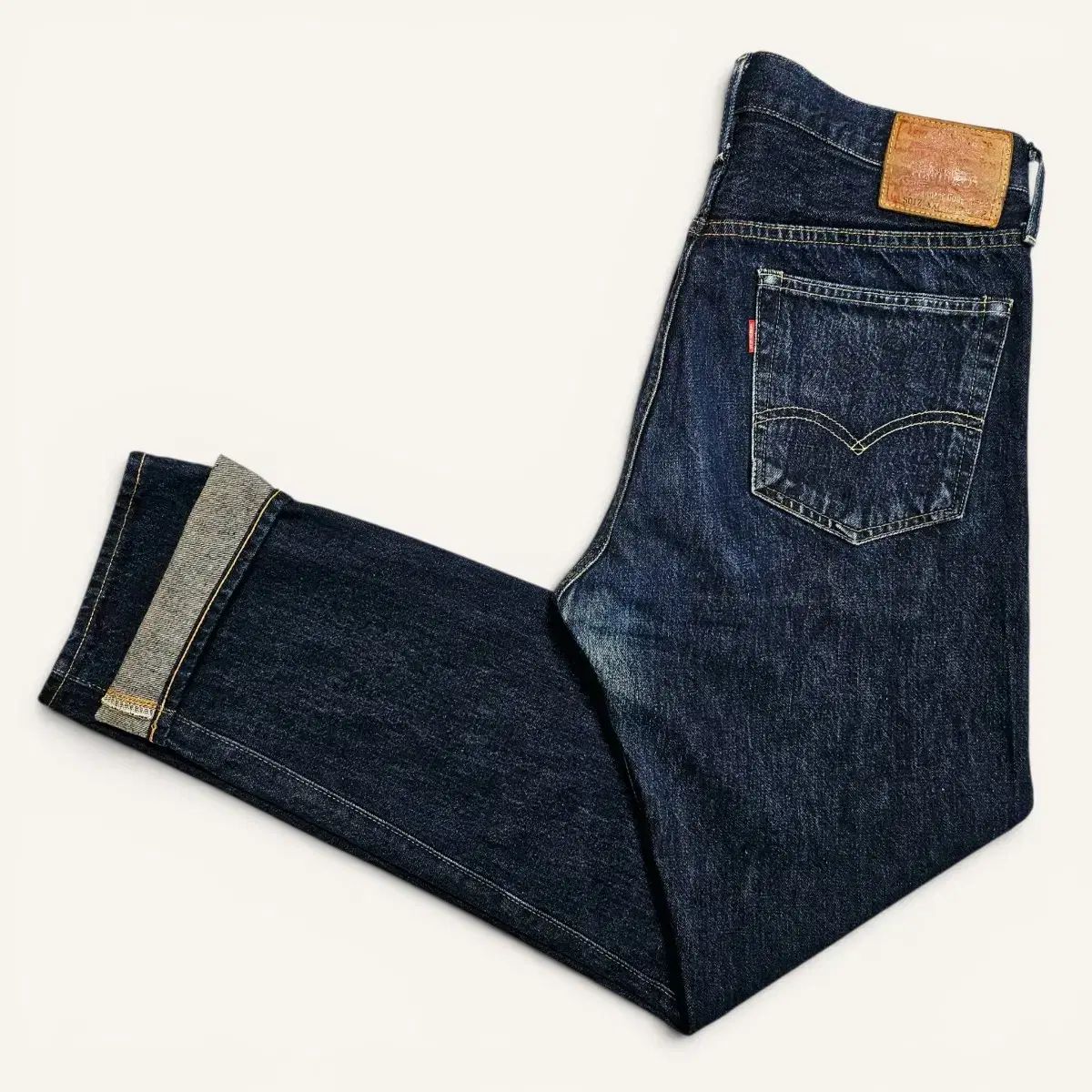 32 LEVI