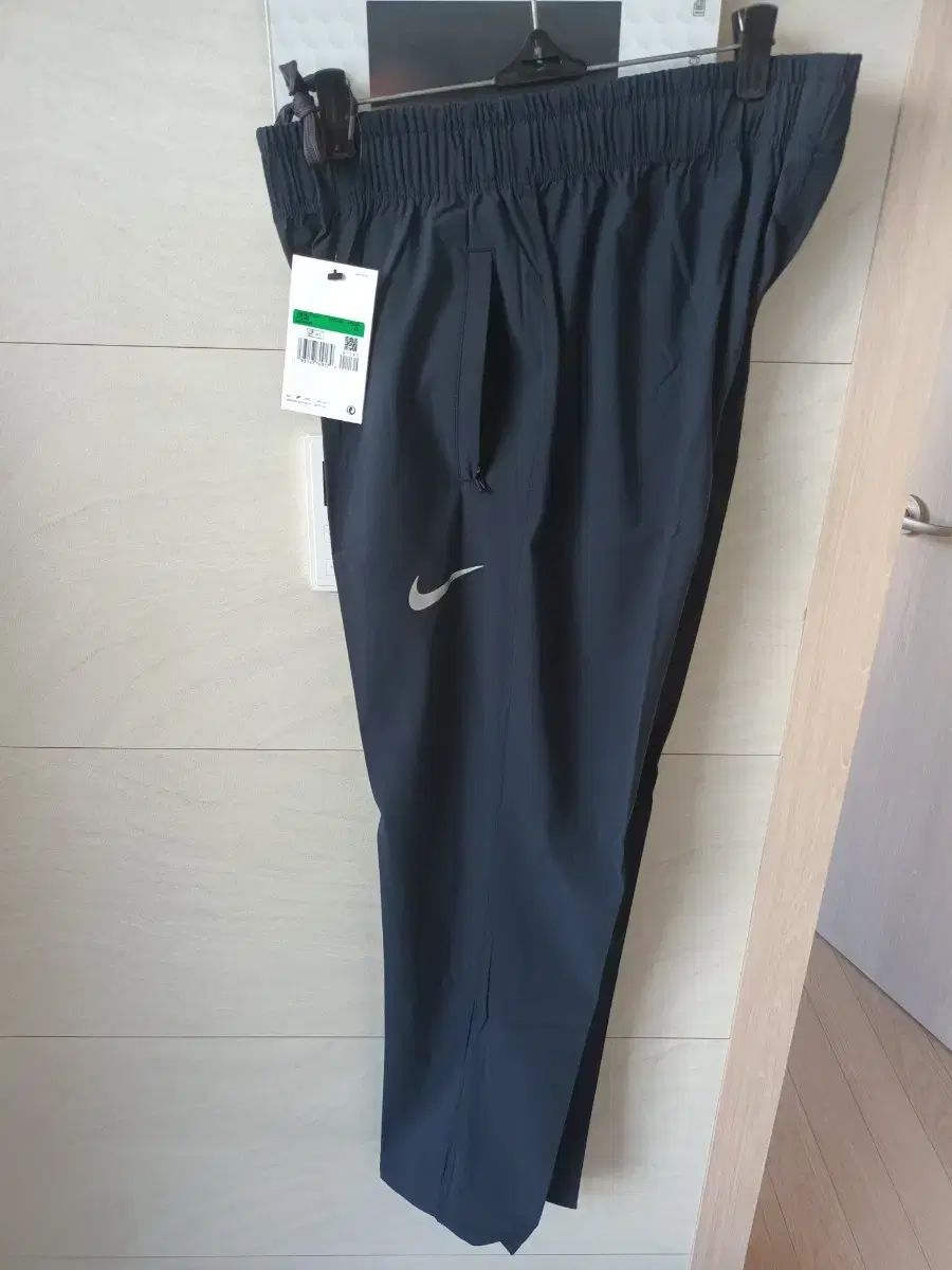 ナイキ ドライフィット 夏用 トレーナー XL 紺色 新品