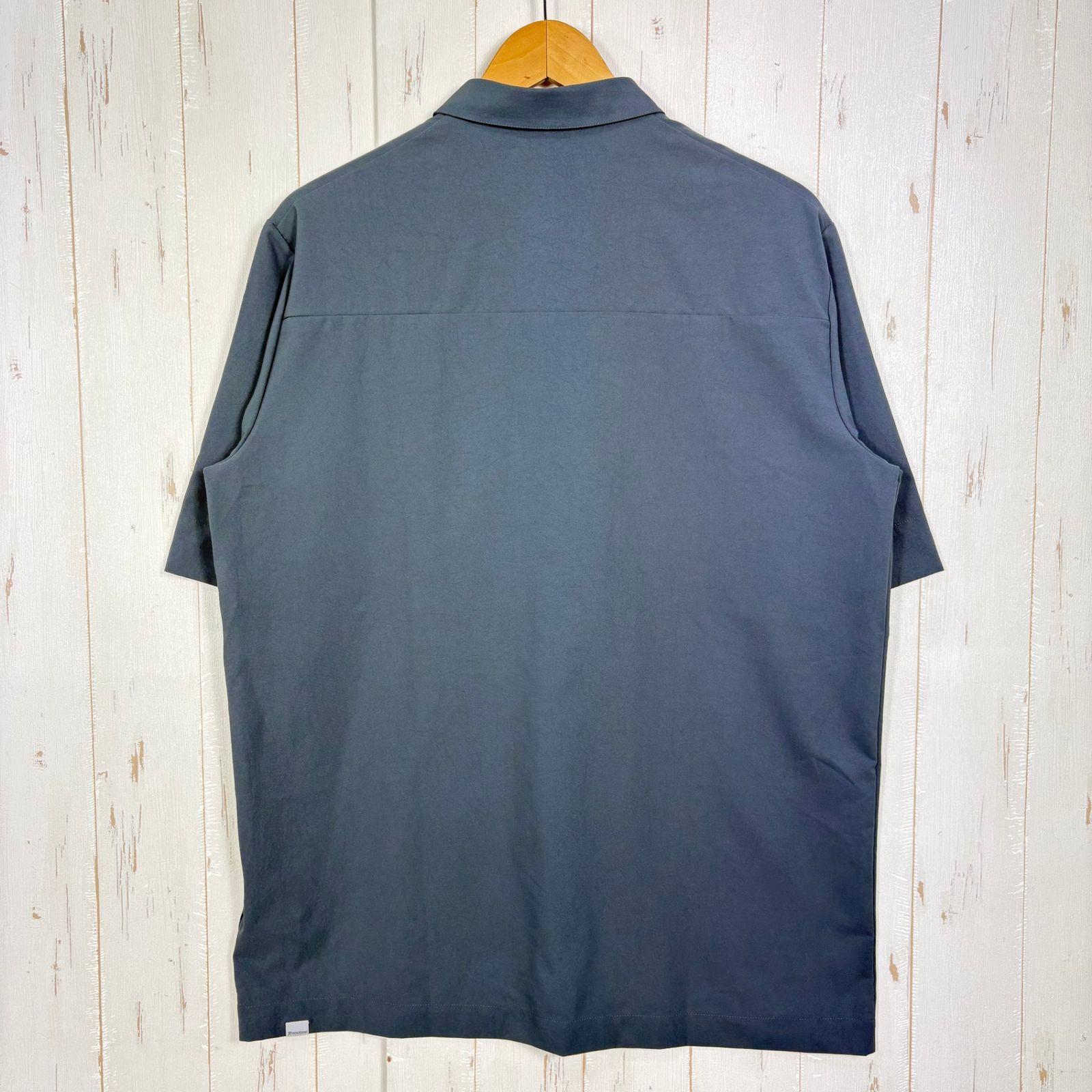 ✉️Men's M グレー系 Houdini ( フーディニ ) メンズ コスモ シャツ