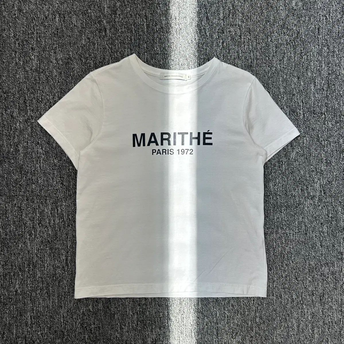 マリテフランソワジルボー レタリング 半袖Tシャツ