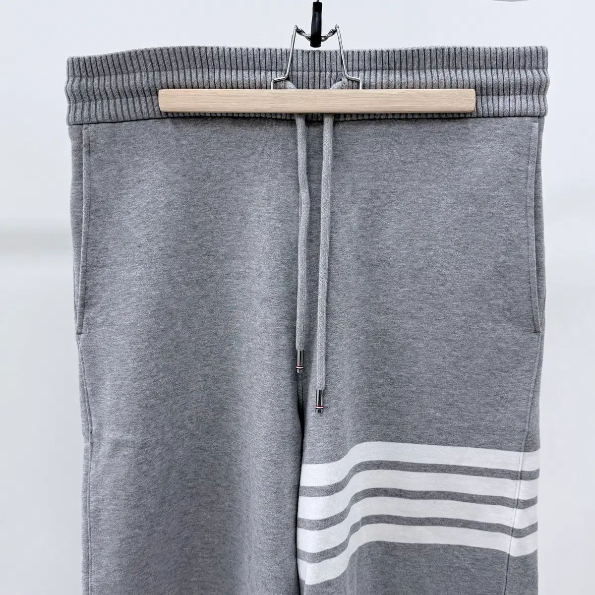 A+級 / オーバーサイズ Thom Browne トム・ブラウン 斜めボーダー 四本