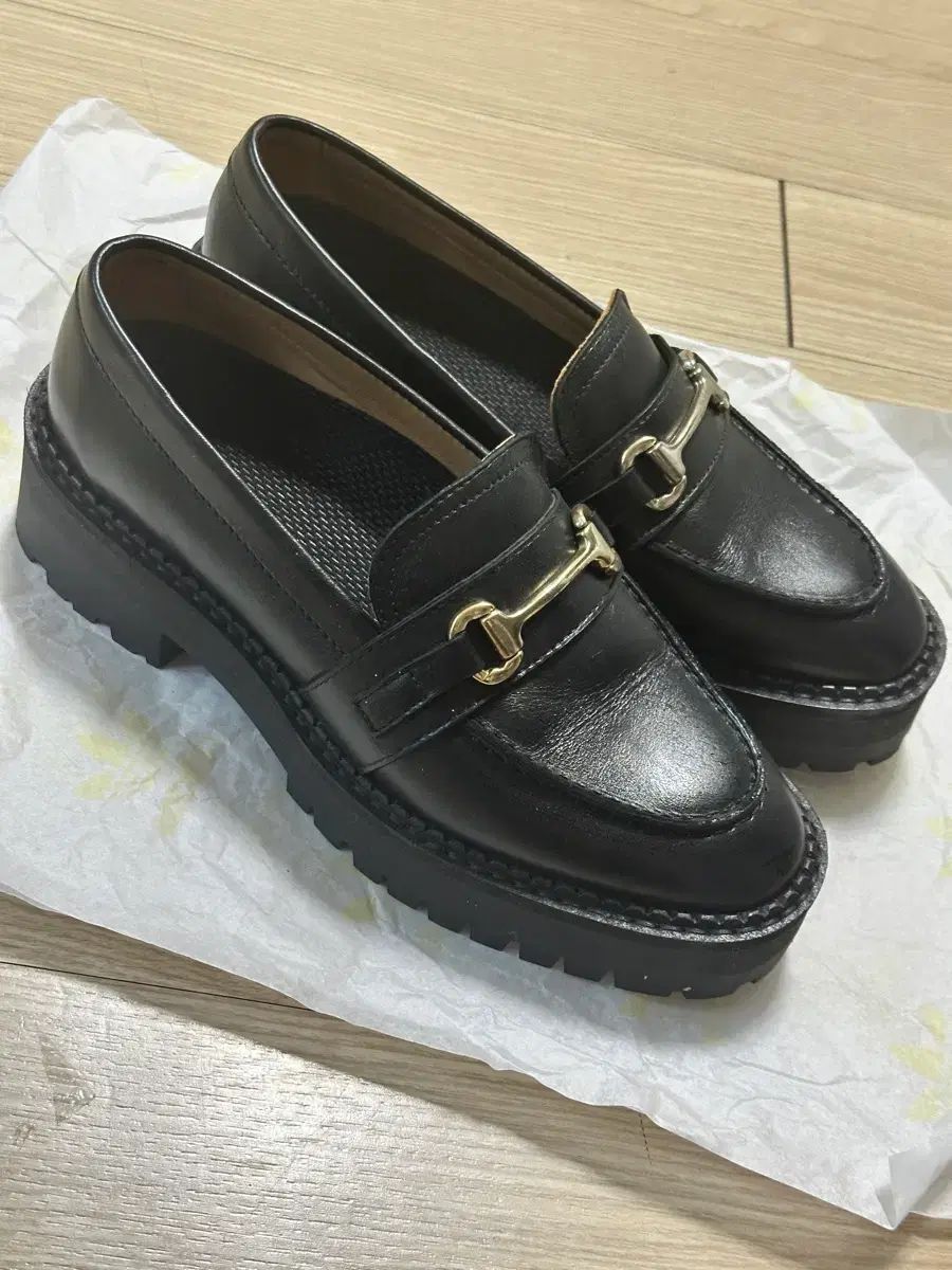 & Other Stories ローファー 37 (新品) 129,000ウォン