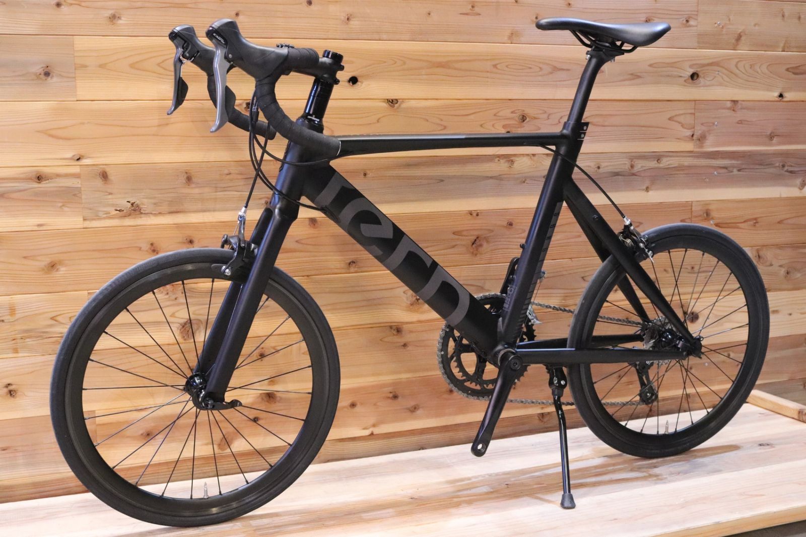 TERN SURGE サイズ47 SHIMANO claris 2×8S ターン TERN サージュ SURGE 2023モデル 47サイズ シマノ クラリス