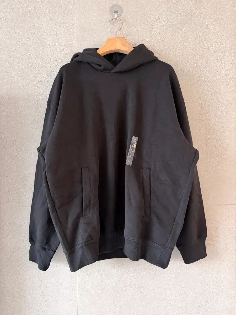 ユニクロ U 新商品 ROCK フーディー Tシャツ メンズ L