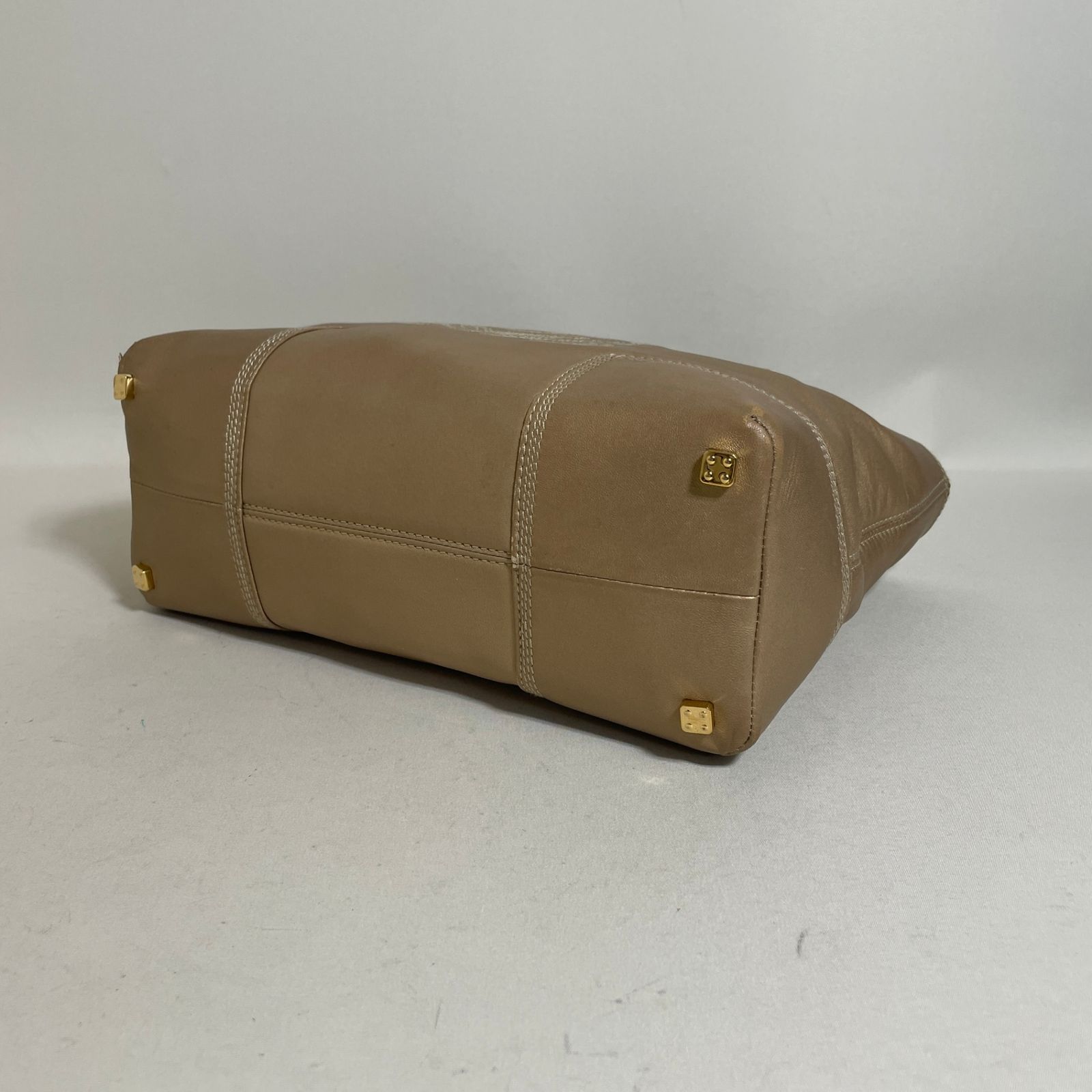2604-188｜ロエベ ハンドバッグ レザー シャンパンゴールド アナグラム 