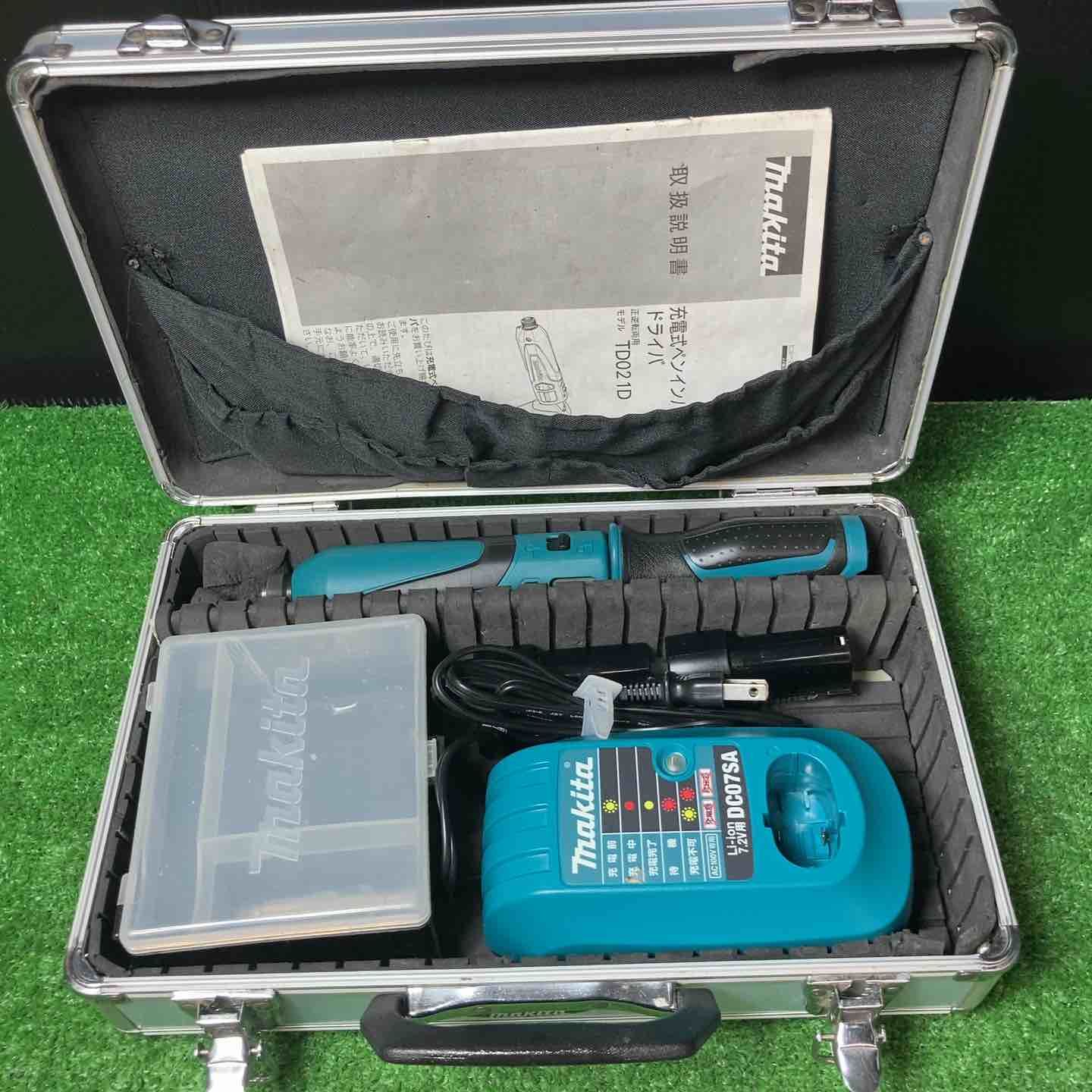 ☆マキタ(makita) 充電式ペンインパクトドライバ TD021DS【岩槻店】