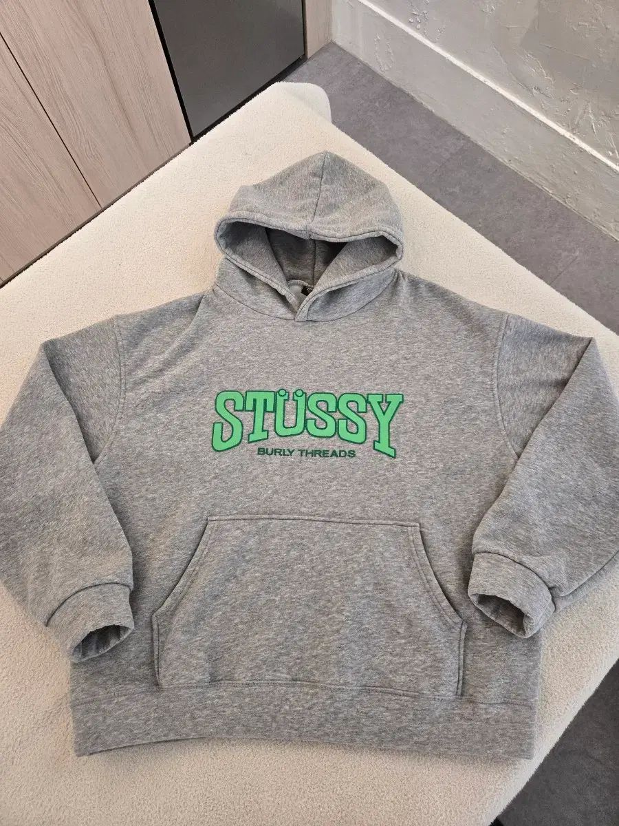 STUSSY BERRY THREAD クロップド フーディー XXL