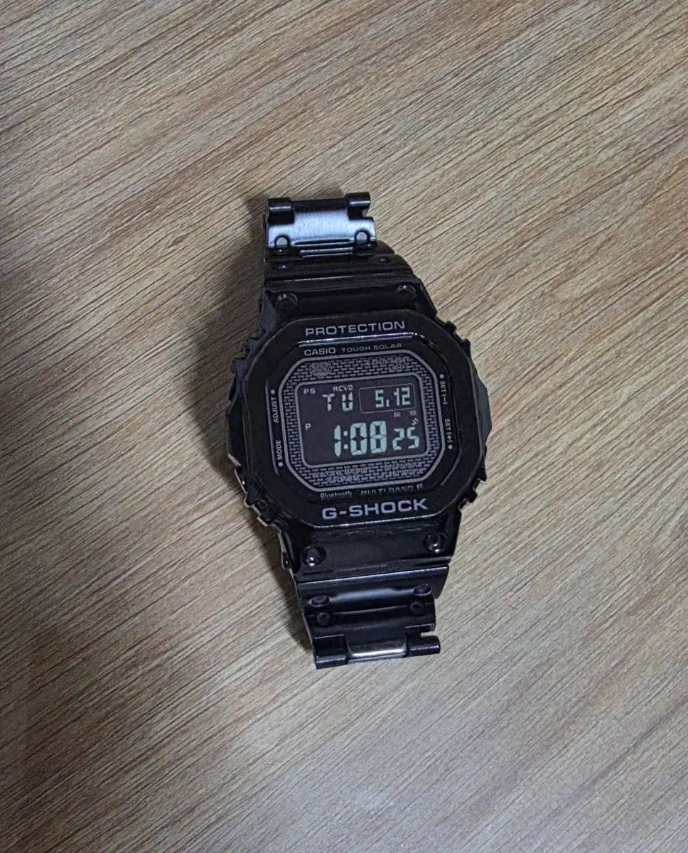G-SHOCK ジーショック フルメタル GMW-B5000GD 出品