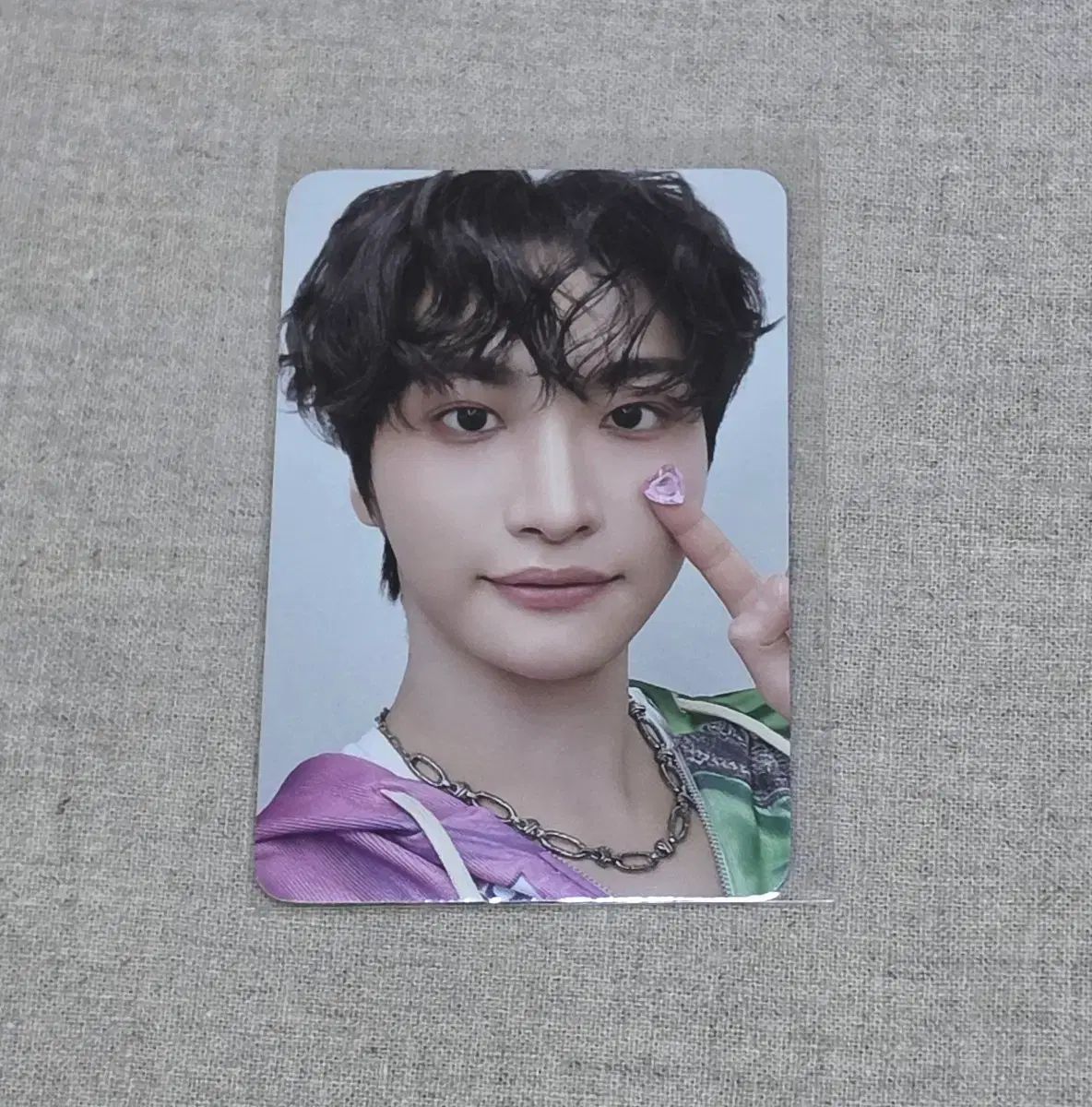 ATEEZ（エイティーズ・アチズ）アニメATEEZ（エイティーズ・アチズ）マイク マイクロデコ ステッカー ソンファ(SEONGHWA) トレカ
