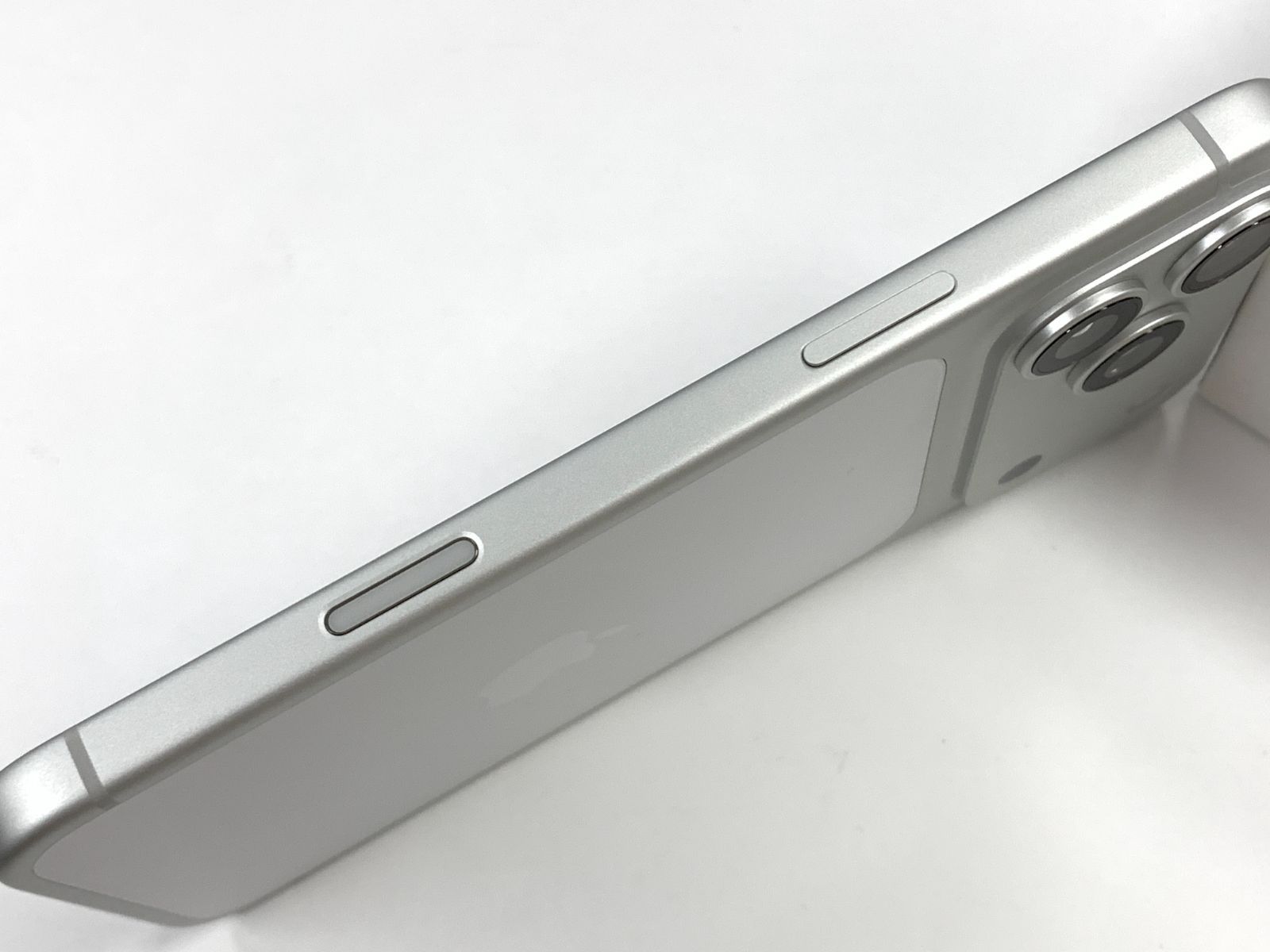 新品同様 電池100%SIMフリー iPhone17 Pro Max 256GB シルバー - メルカリ