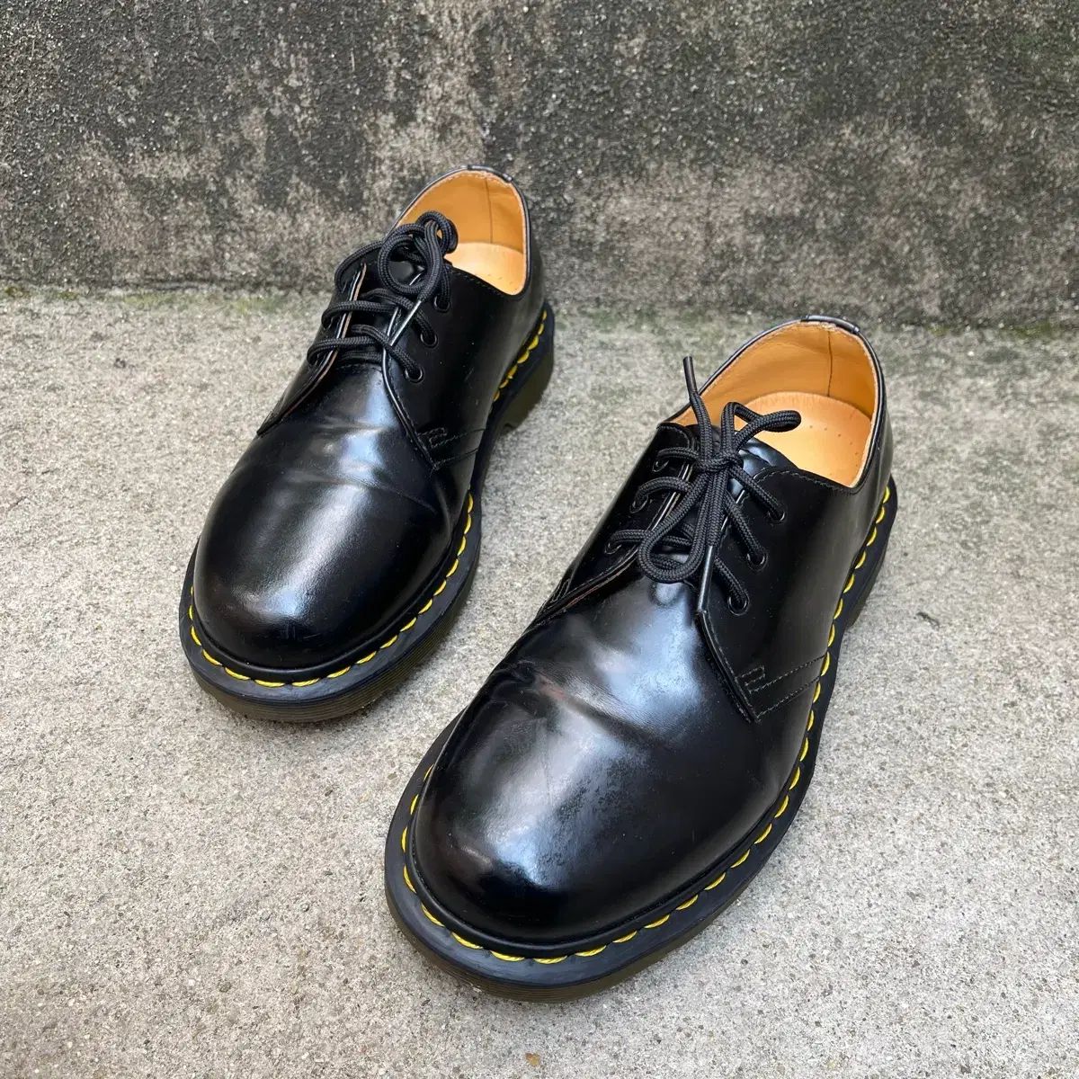 6UK DR. MARTENS 1461 スムース 3ホール ユニセックス (250 255)