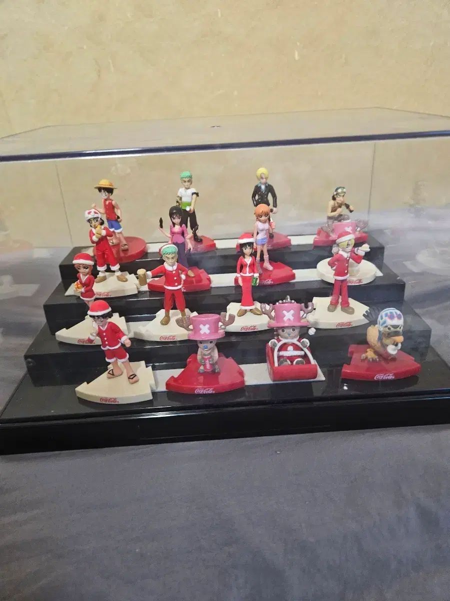 ONE PIECE コカコーラ コラボ ミニ フィギュア セット 16種 (ケース含む)