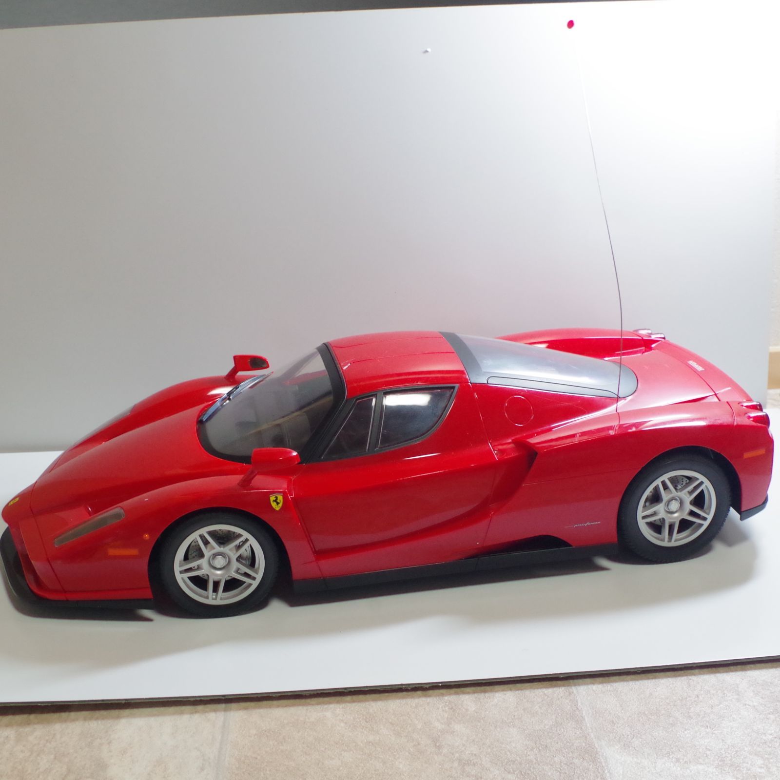 T1173 フェラーリ エンツォ 1/7スケール 大型ラジコン Ferrari Enzo