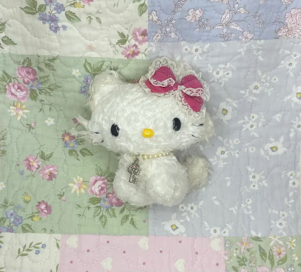 ヴィンテージ バラ ローズ ファー hello kitty(ハローキティ) チャーミーキティ ぬいぐるみ