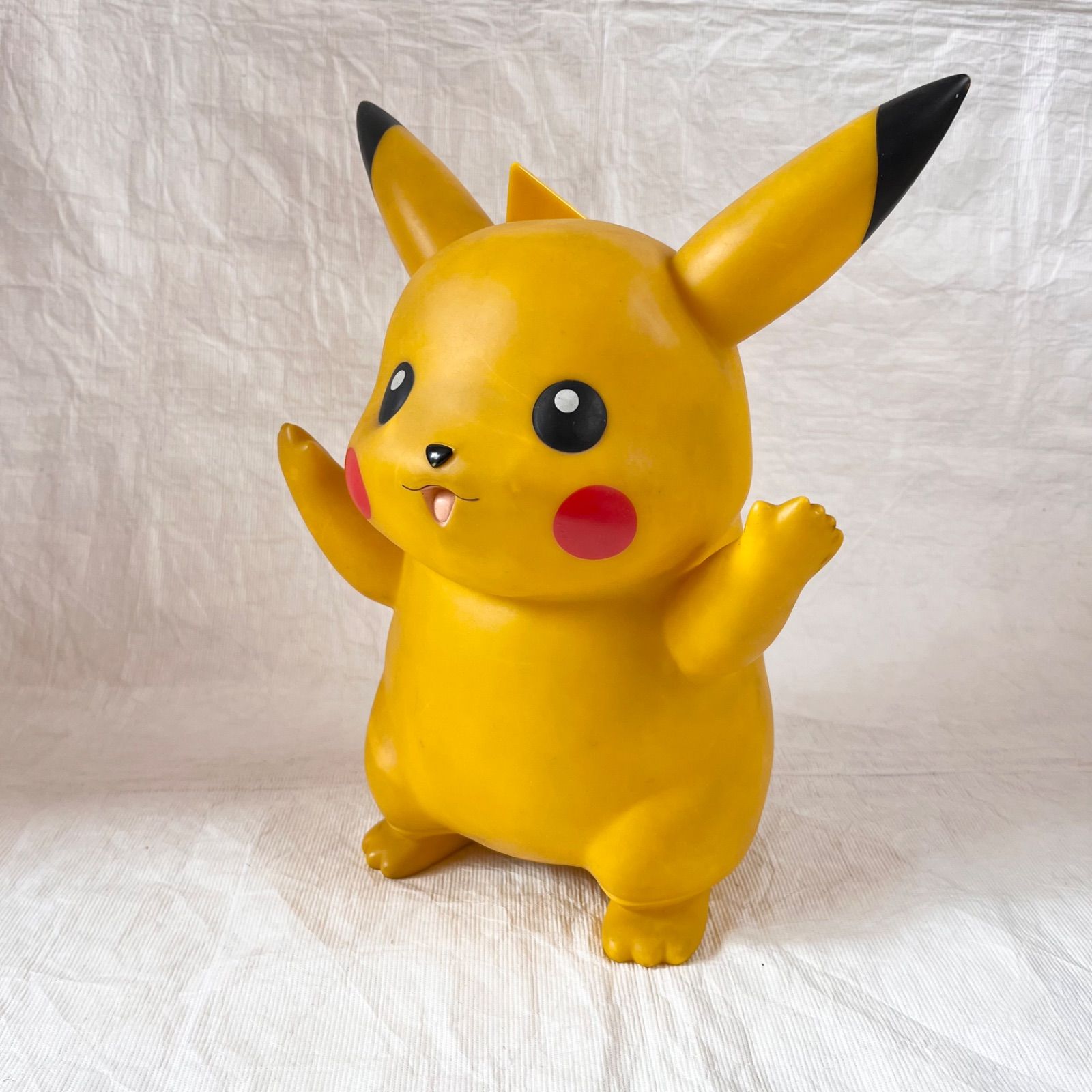 1998年頃にトミー（TOMY）から発売された「光る！おしゃべりピカチュウ