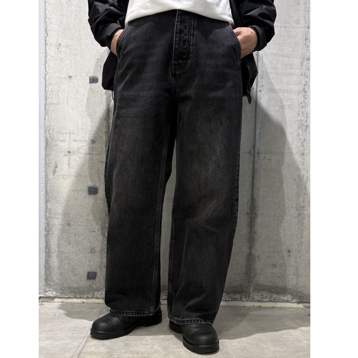 NO MAINTENANCE Raw Indigo Baggy Denimローインディゴバギーワイドデニムパンツ 8069000141801 19,210円