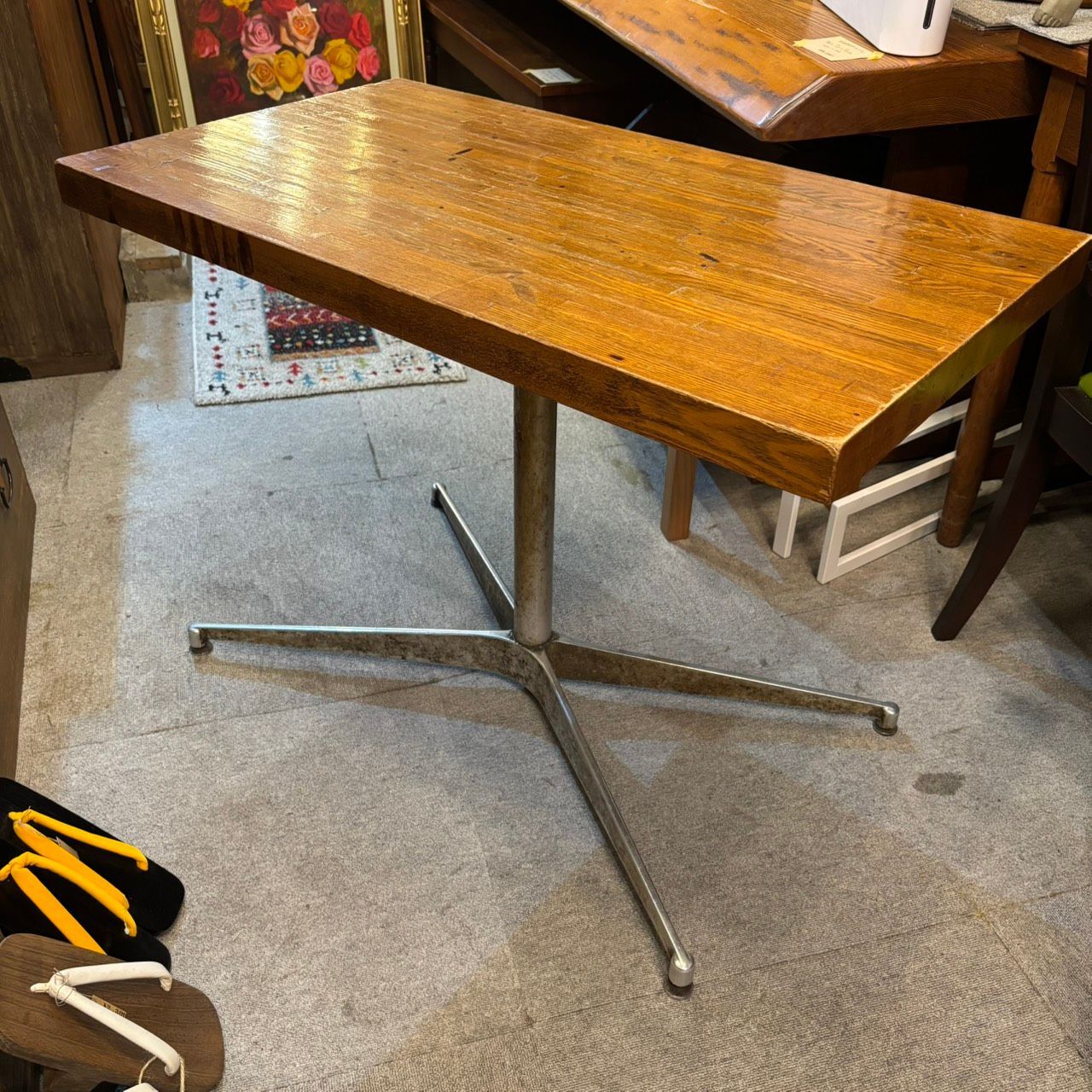 473【引渡限定】ヴィンテージ カフェテーブル 90×50cm アイアンベース 木製天板 インダストリアル 店舗什器 レトロ