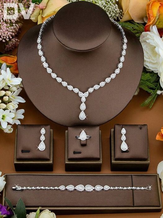 ジュエリー レディース セット プラチナメッキ キュービックジルコニア 豪華ネックレス、ブレスレット、ピアス、オープンリング ジュエリーセット 5点入り、女性への上品なジュエリーギフト デート、パーティー、記念日用