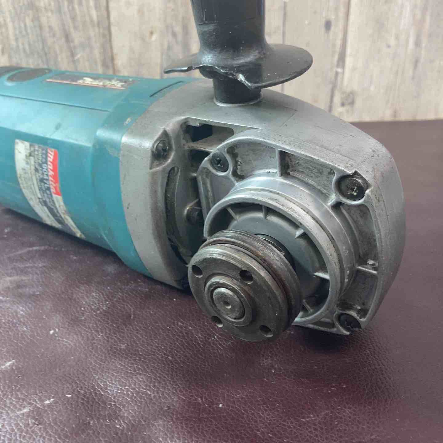 中古品】 マキタ(makita) 180mmディスクグラインダー 9047L 【東大和店