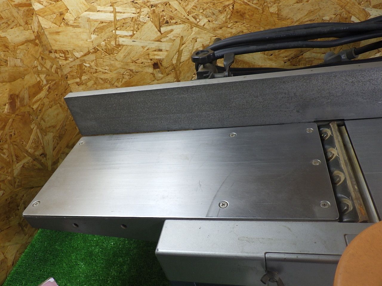 リョービ(RYOBI) 小型手押カンナ HL-6A コード式 木材 研磨 中古品 リョービ(RYOBI) 小型手押カンナ HL-6A コード式 木材 研磨 中古品