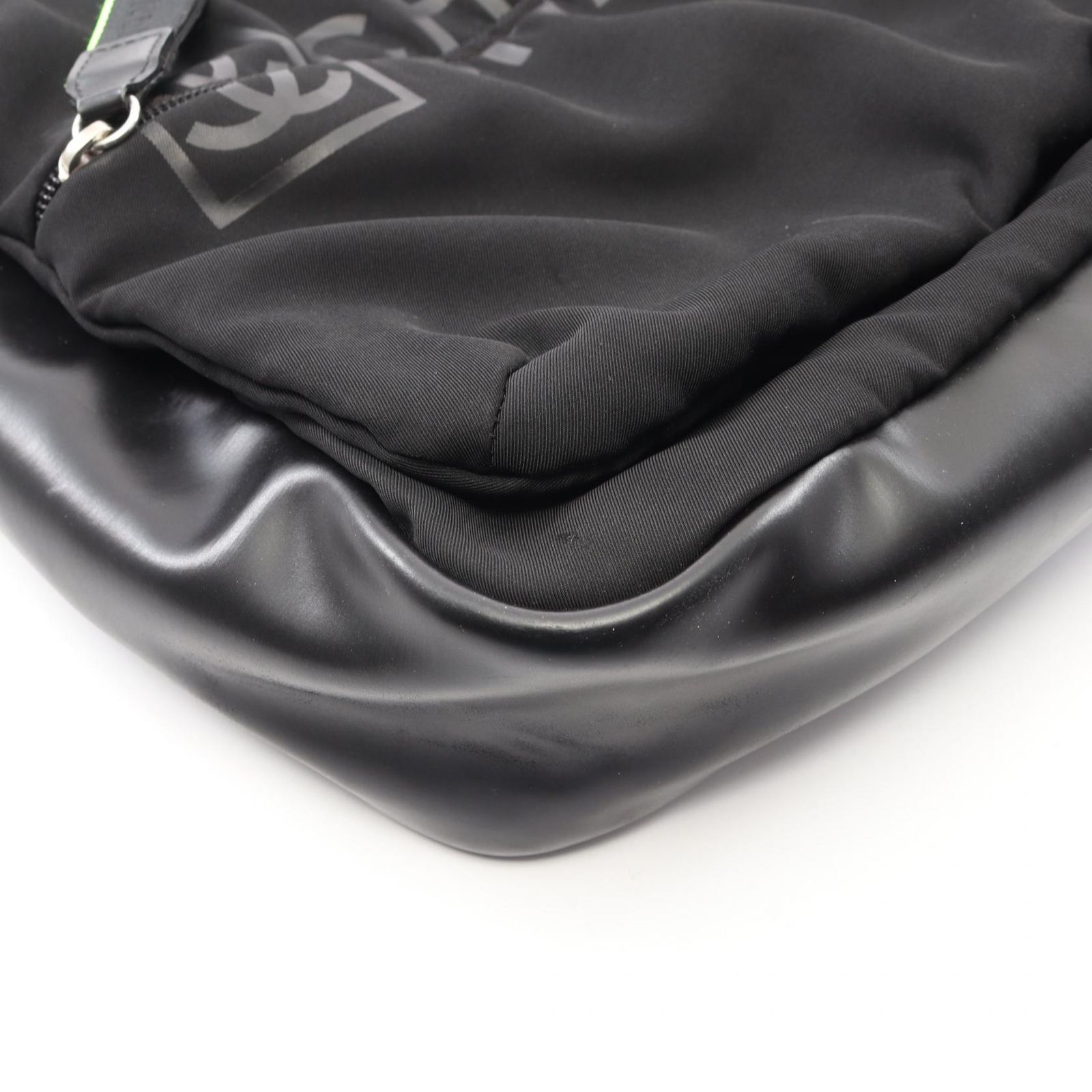 CHANEL シャネル スポーツライン ココマーク ショルダーバッグ