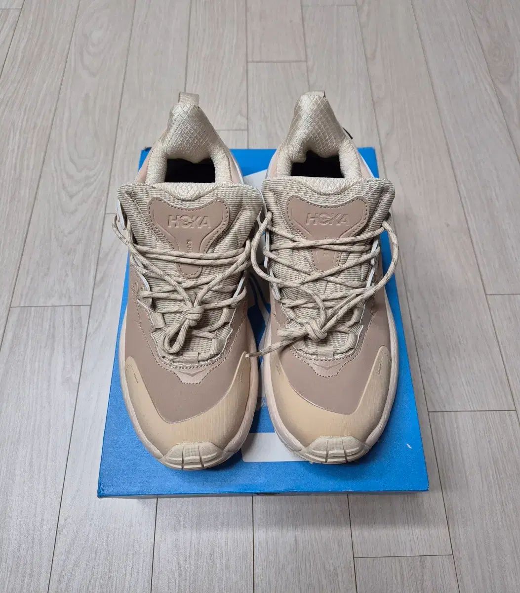 HOKA ONE ONE ホカオネオネ カハ 2 ロウ GTX ベージュ スニーカー 250mm