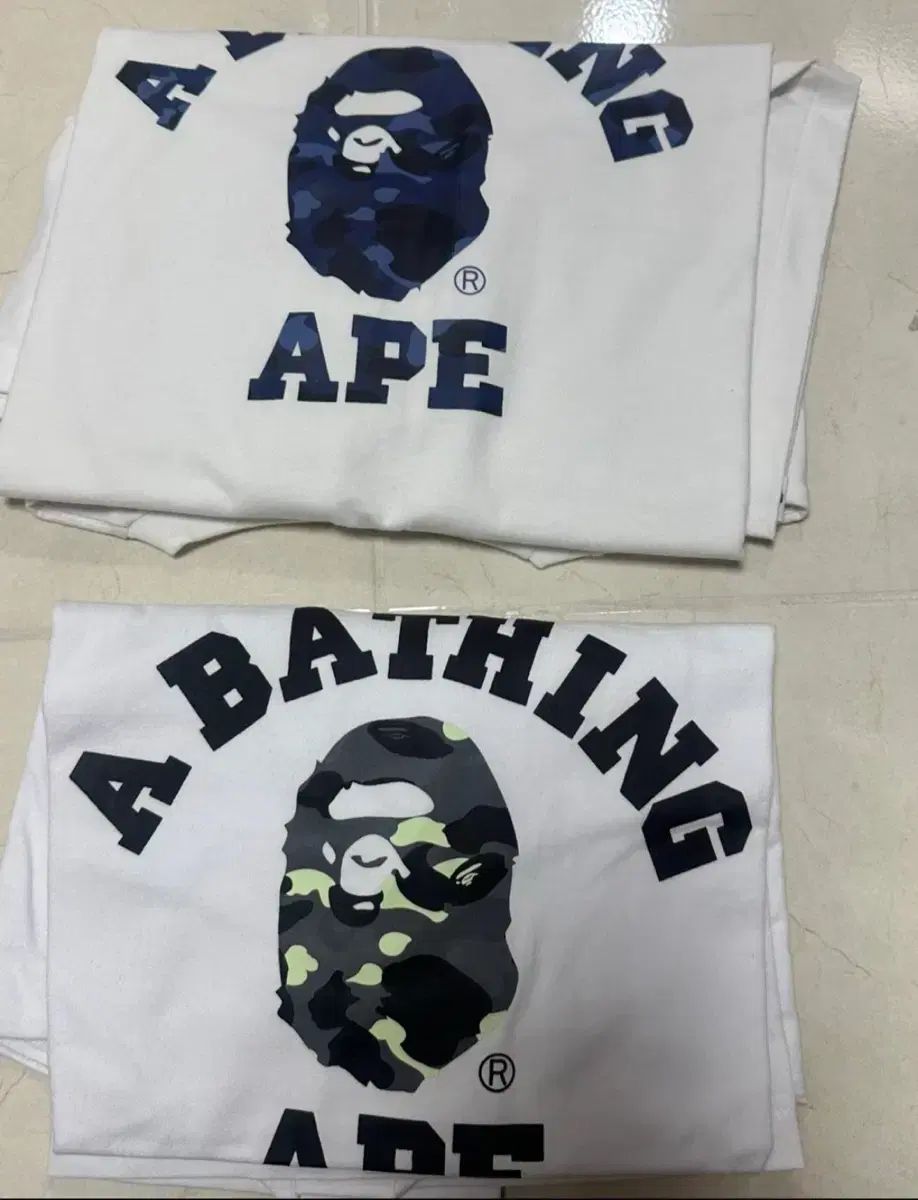 アベイシングエイプ ABC カモフラ カレッジ Tシャツ 白/ブルー