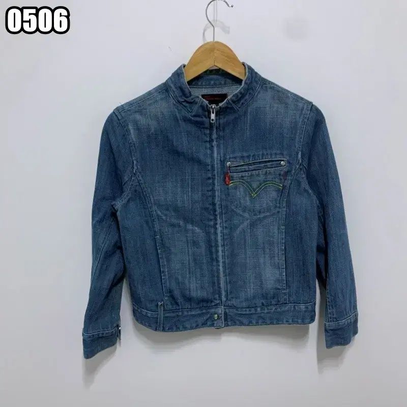 S リーバイス エンジニアード クロップド デニム ジャケット