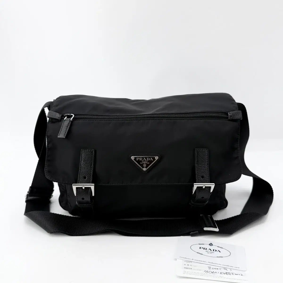 PRADA プラダ ナイロン 三角ロゴ メッセンジャーバッグ クロスバッグ 1BD671