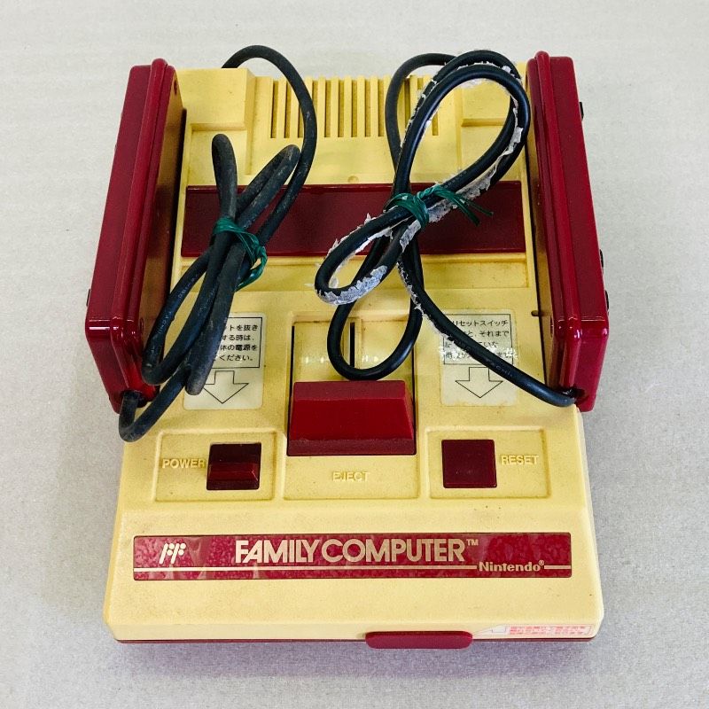 任天堂 ファミリーコンピュータ HVC-001 ファミコン 新品 デッドストック 貴重なデッドストック】任天堂 ファミコン 本体 HVC-001ファミリー