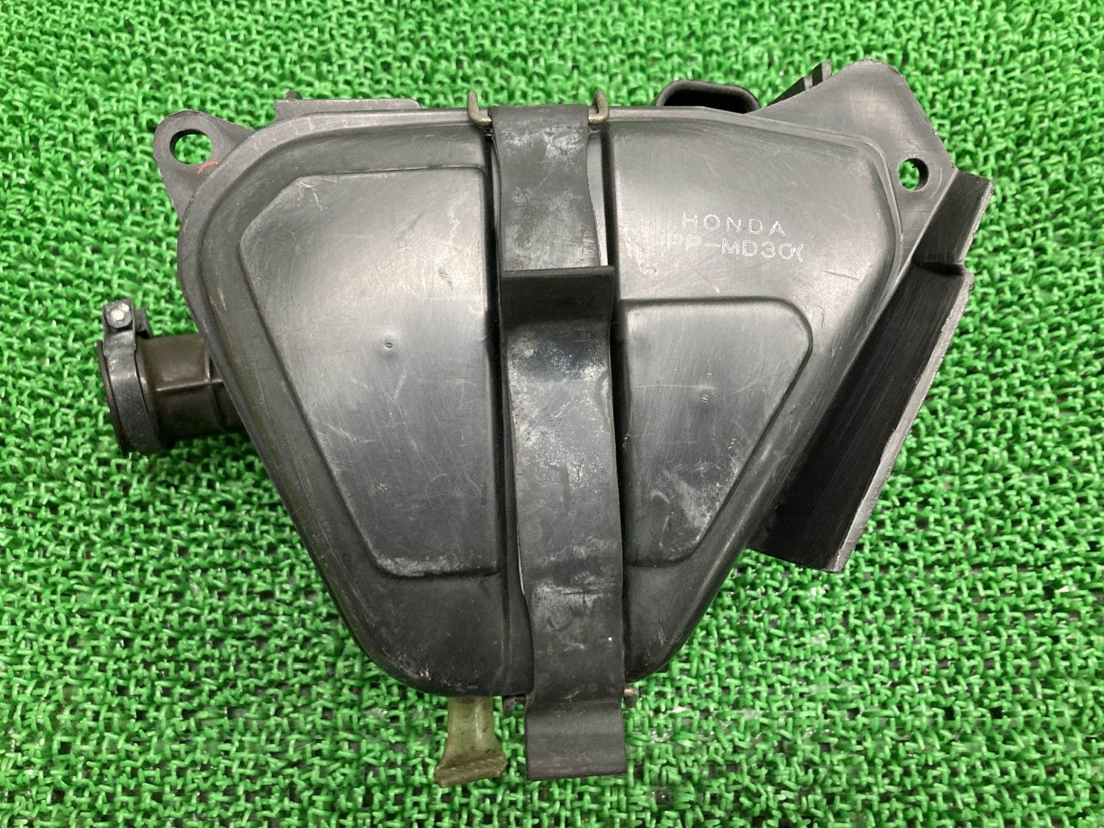 エイプ50 エアクリーナーボックス GEY ホンダ 純正 中古 AC16 APE50 ダクト付き Wh