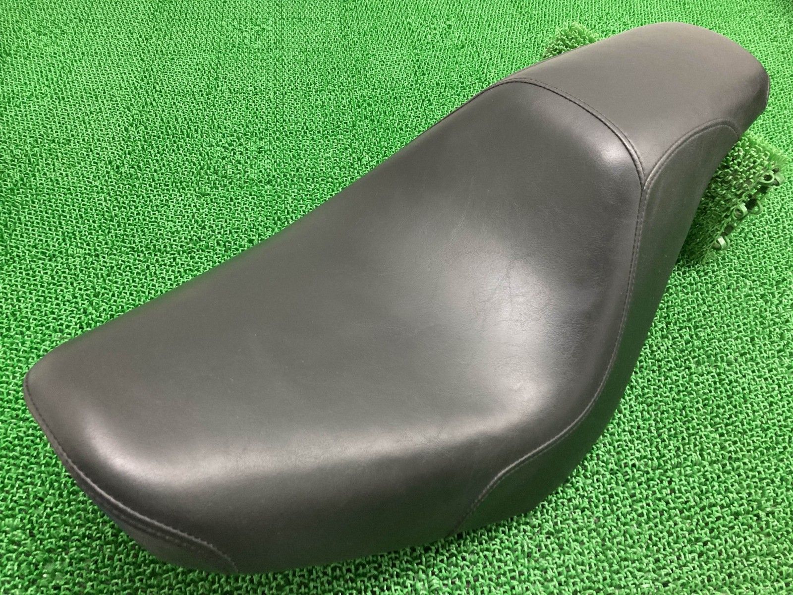 ソフテイル シート ハーレー 純正 中古 オプション 07～17年 TC96 FLST FXST FXSTB mG