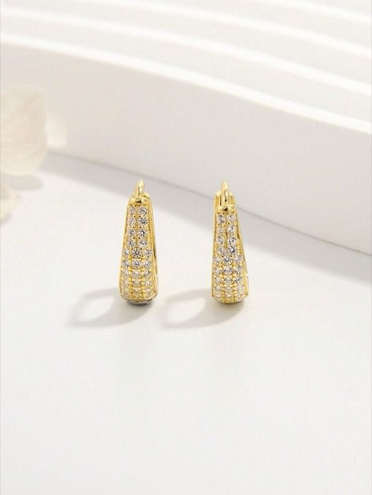 ジュエリー レディース イヤーアクセサリー 女性用デリケートで軽量な簡素かつ光沢のあるクラシックなファッション925シルバーアートフィシャルジルコニアピアス1ペア、デート、パーティー、デイリーウェアに適し、魅力を反｜その他