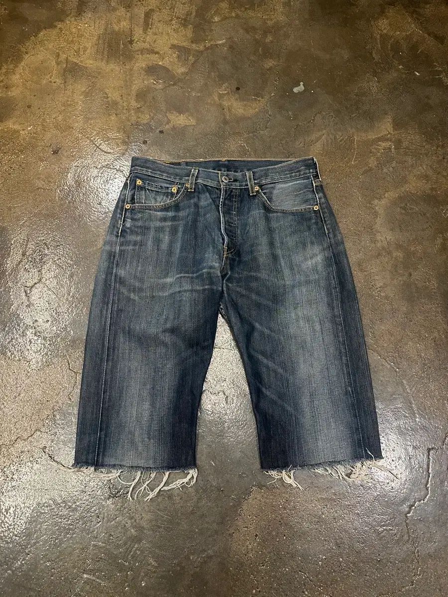 リーバイス リーバイス 501 W32 L32