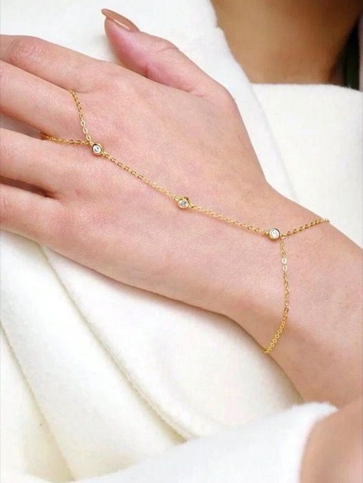 ジュエリー レディース ブレスレット 925シルバー キュービックジルコニアを装着したハンドチェーンリング 1個