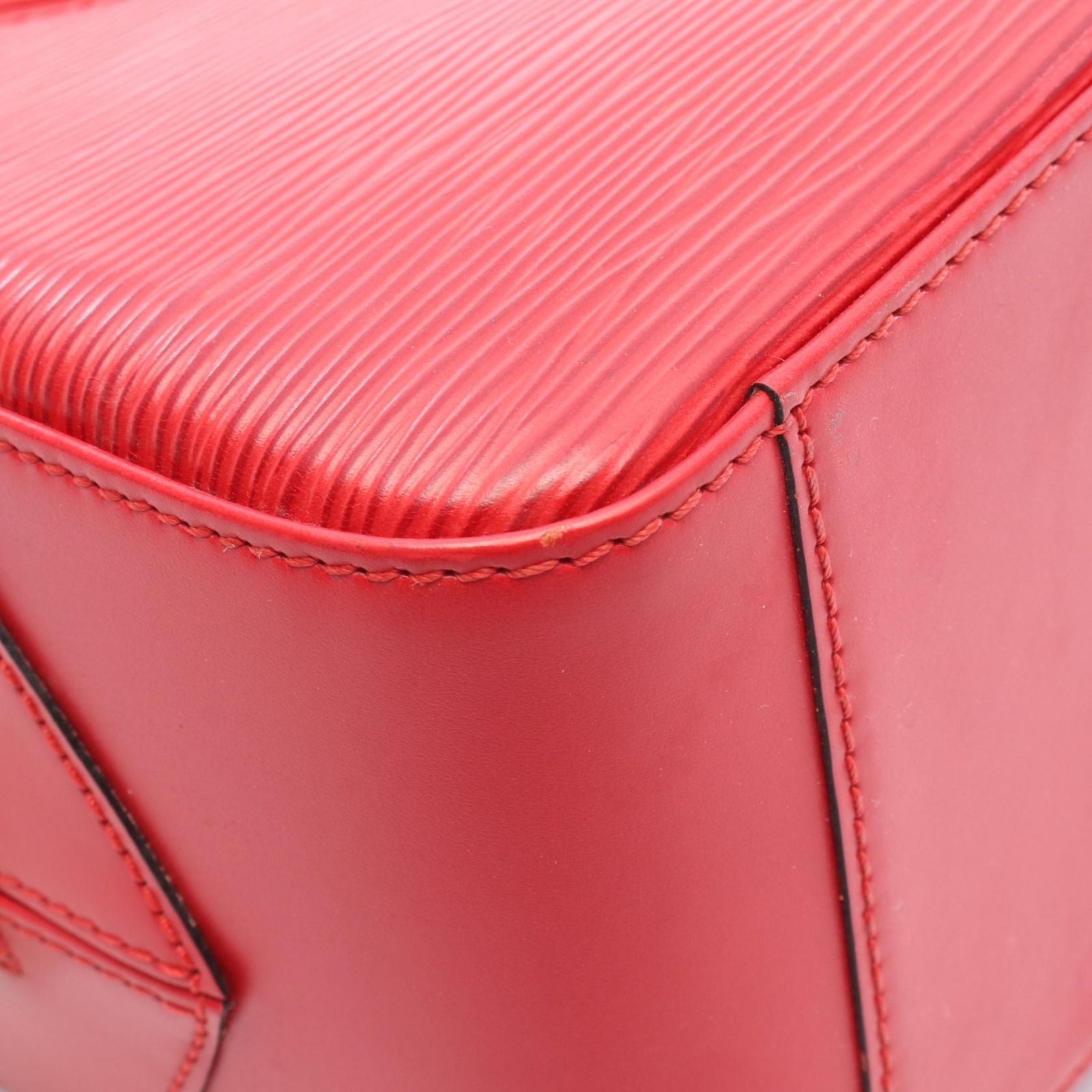 LOUIS VUITTON ルイ・ヴィトン サブロン エピ カスティリアンレッド 