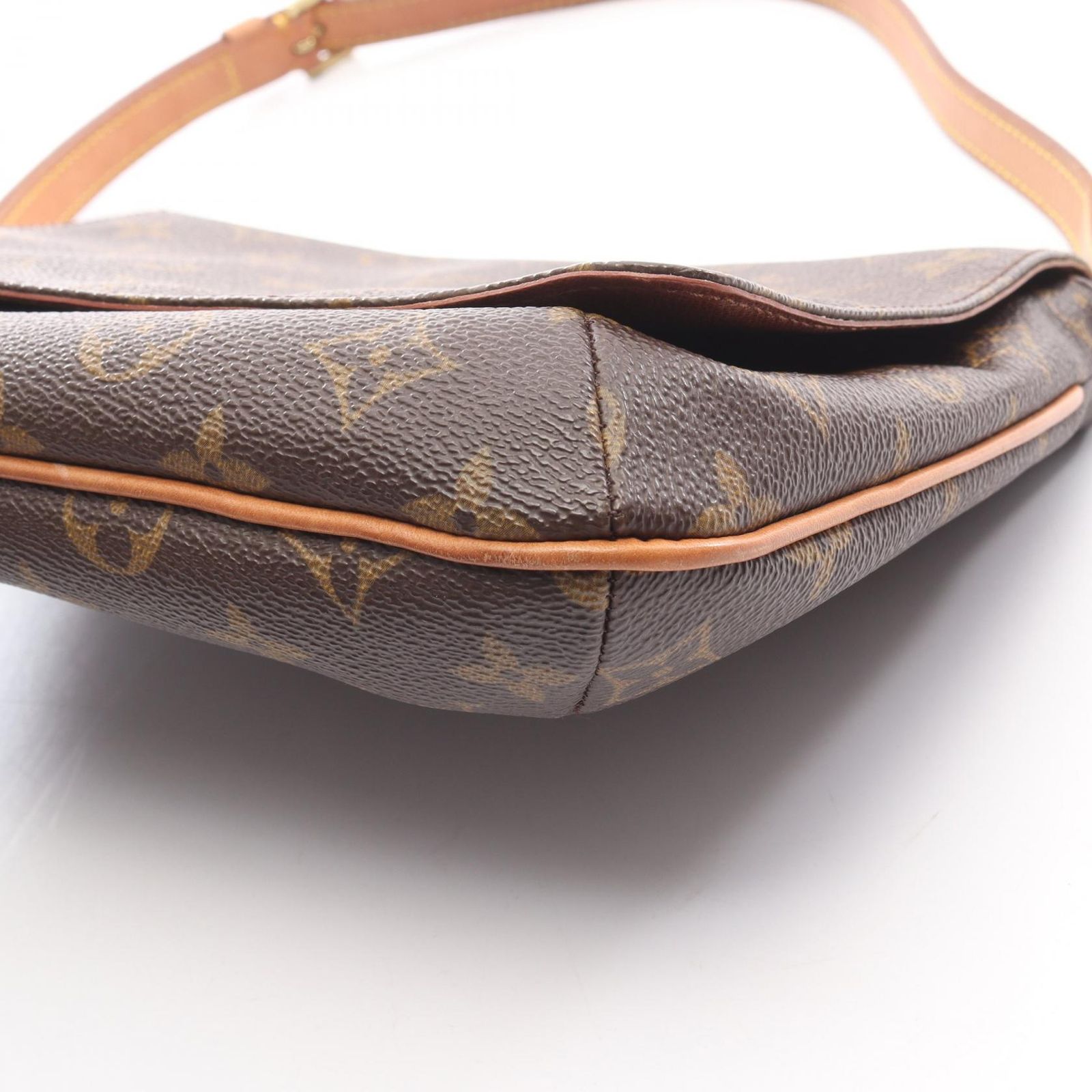 LOUIS VUITTON ルイ・ヴィトン ミュゼットタンゴ ショートストラップ 