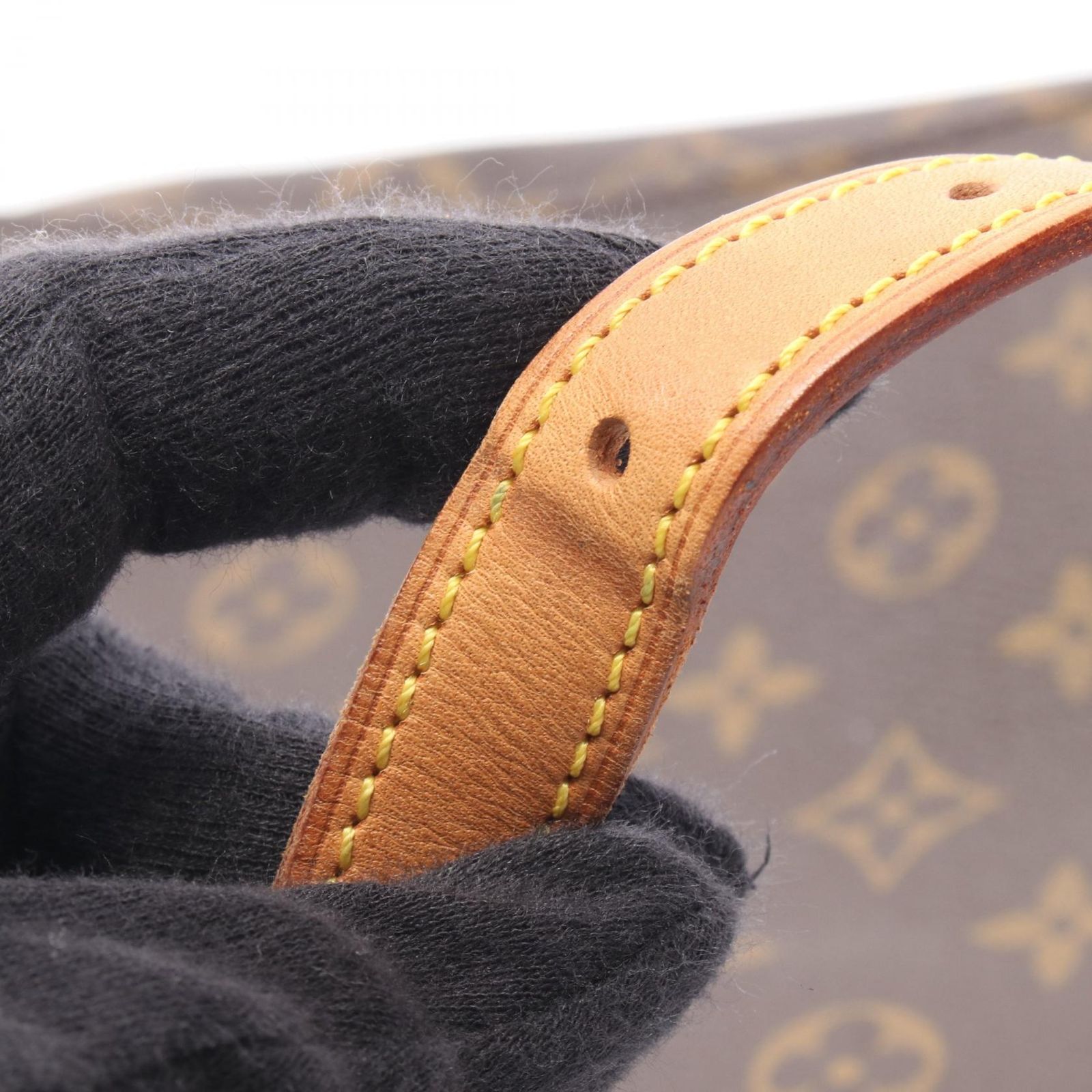 LOUIS VUITTON ルイ・ヴィトン ミュゼットタンゴ ショートストラップ