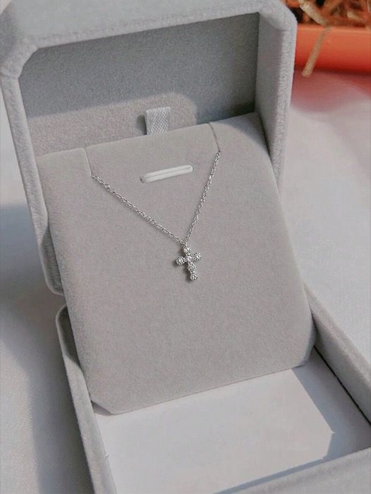 ジュエリー レディース ネックレス 1個 洗練された925スターリングシルバー クロスペンダントネックレス、シンプルでファッショナブルな女性用