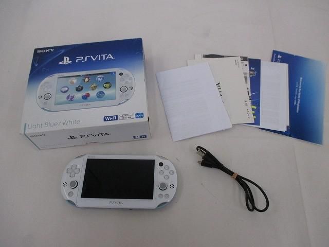 中古品 ゲーム PS Vita 本体 PCH-2000 動作品 ライトブルーホワイト 箱・説 充電コード付き