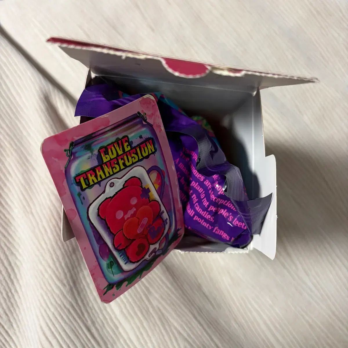 シンウー ShinWoo ヴァンパイア CANDY SHOP ぬいぐるみ シークレット 出品
