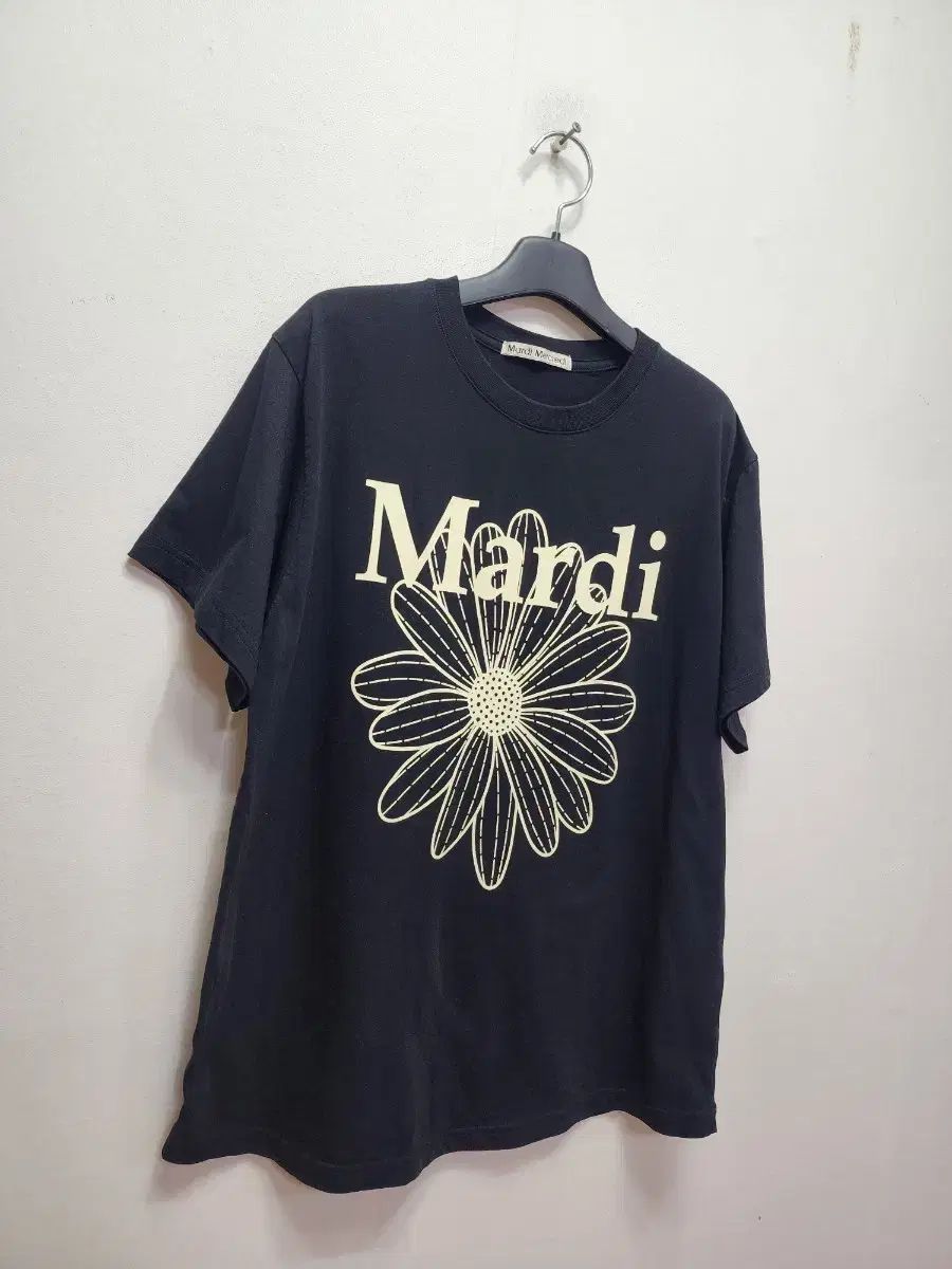 マルディメクルディ ブラック フラワー 半袖 Tシャツ
