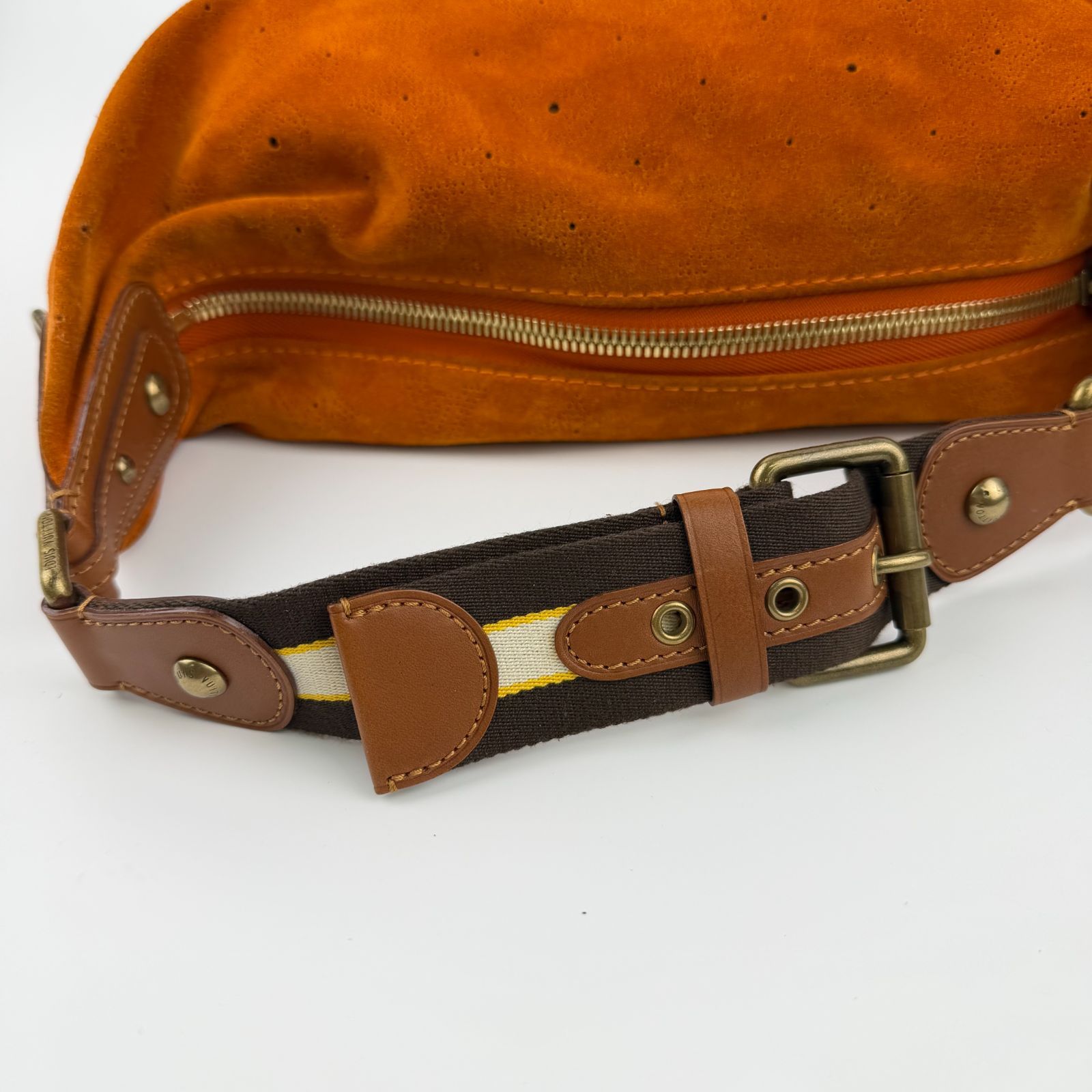 ルイヴィトン モノグラム スエード オナタ GM M95119 ショルダーバッグ 中古】LOUIS VUITTON ルイヴィトン モノグラム オナタGM ショルダー
