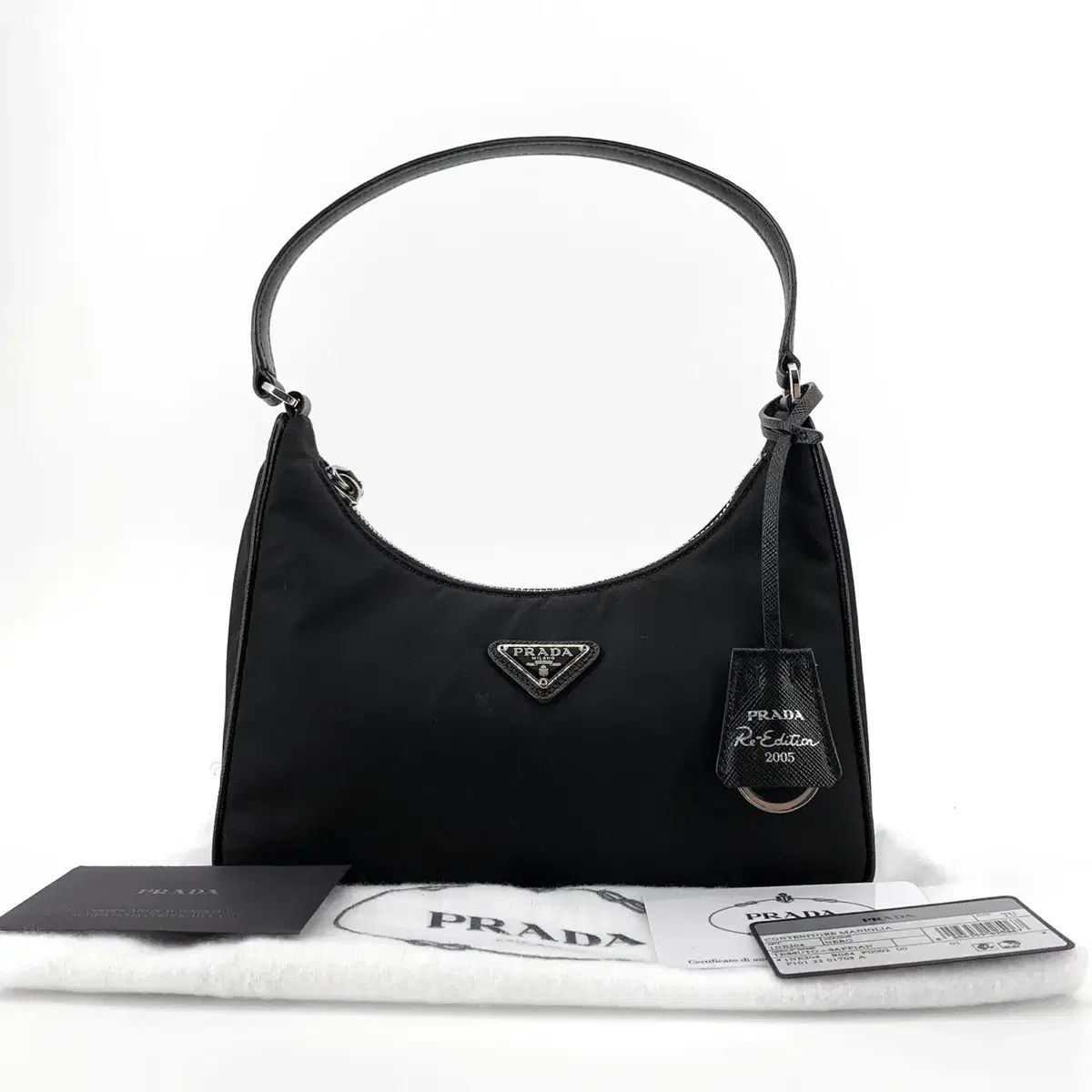 プラダ サフィアーノ トリミング リナイロン HOBO BAG 1NE204