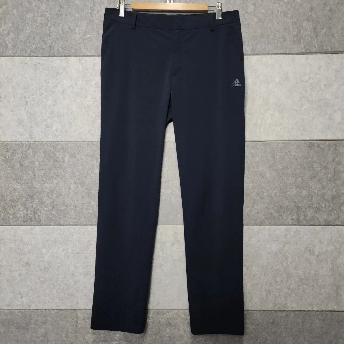 アディダス ゴルフ メンズ 軽量ストレッチパンツ (サイズ 82)